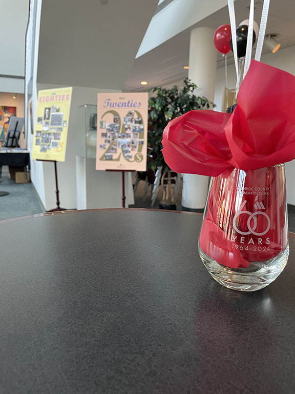 60th Glass and decor