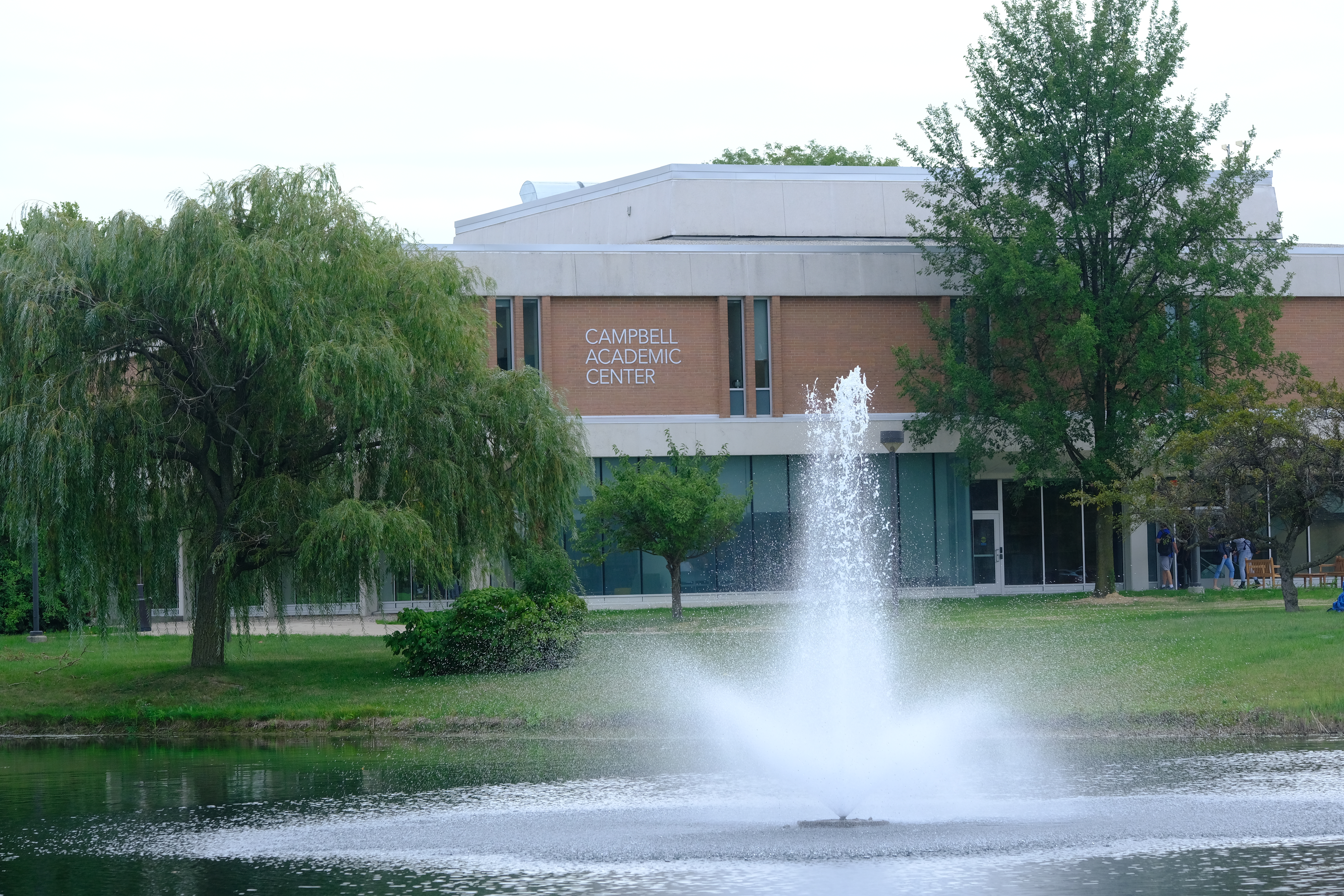 MCCC Fountain and Campbell Building