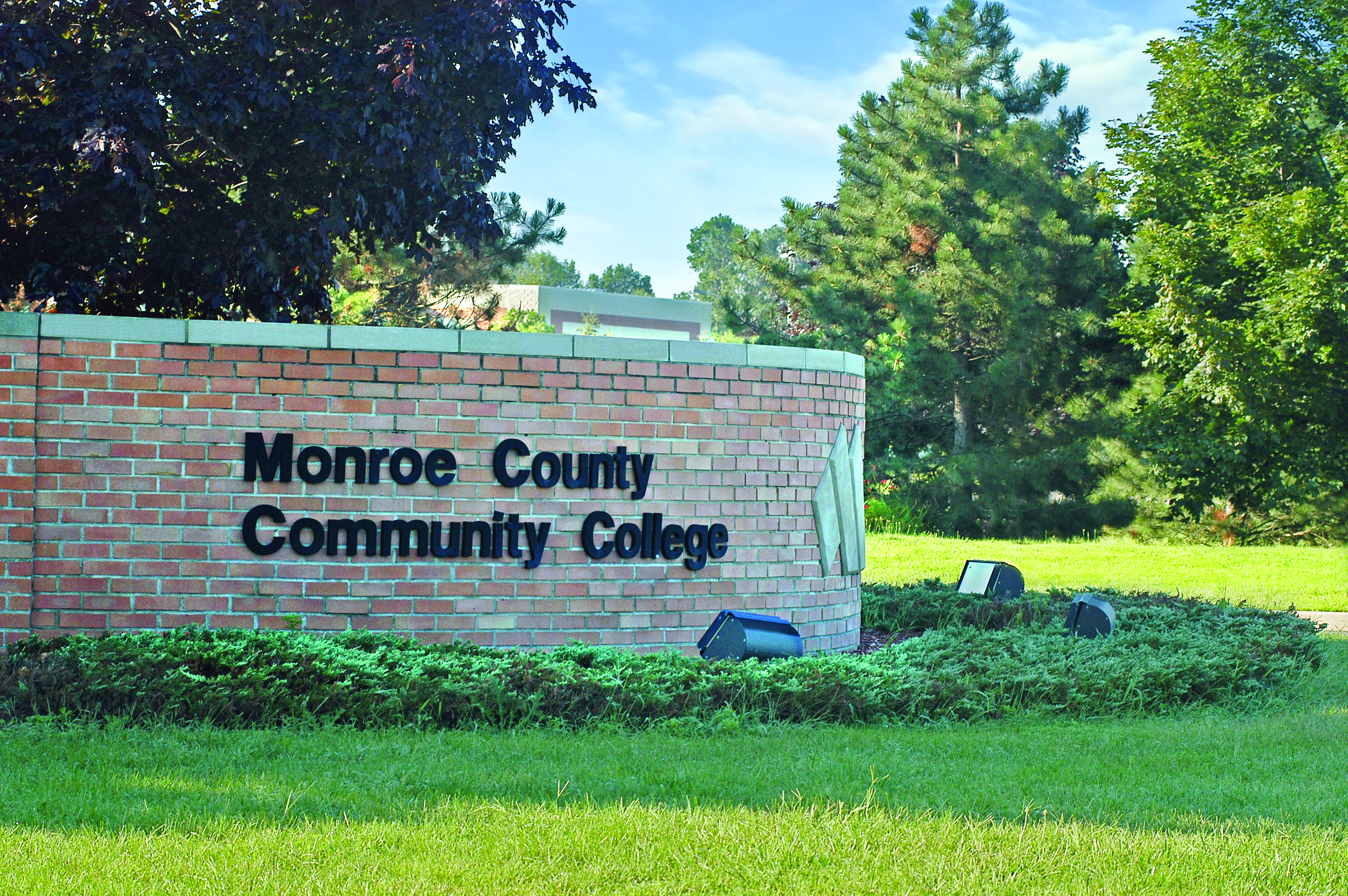 MCCC campus entry sign