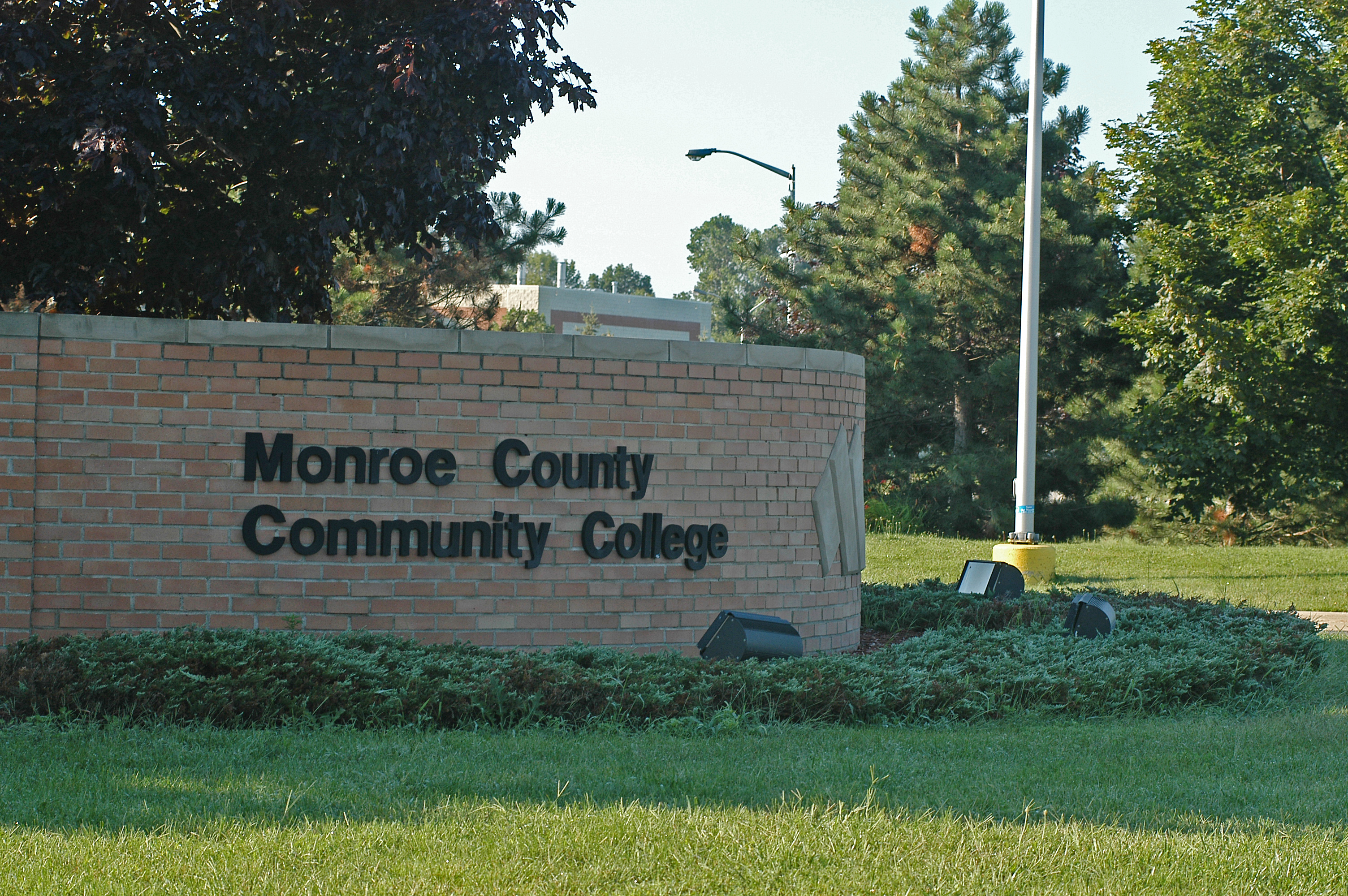 WALLETHUB RANKS MCCC IN TOP 5 PERCENT NATIONWIDE, TOPS IN MICHIGAN | Monroe  County Community College
