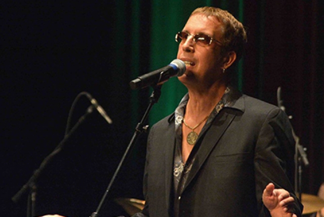Bee Gees Gold: A Tribute to the Bee Gees