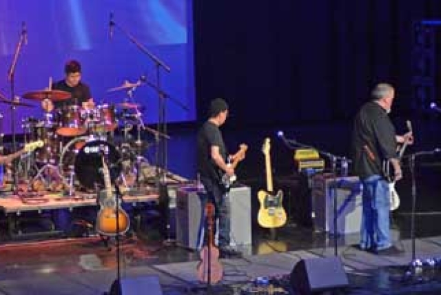 Los Lobos