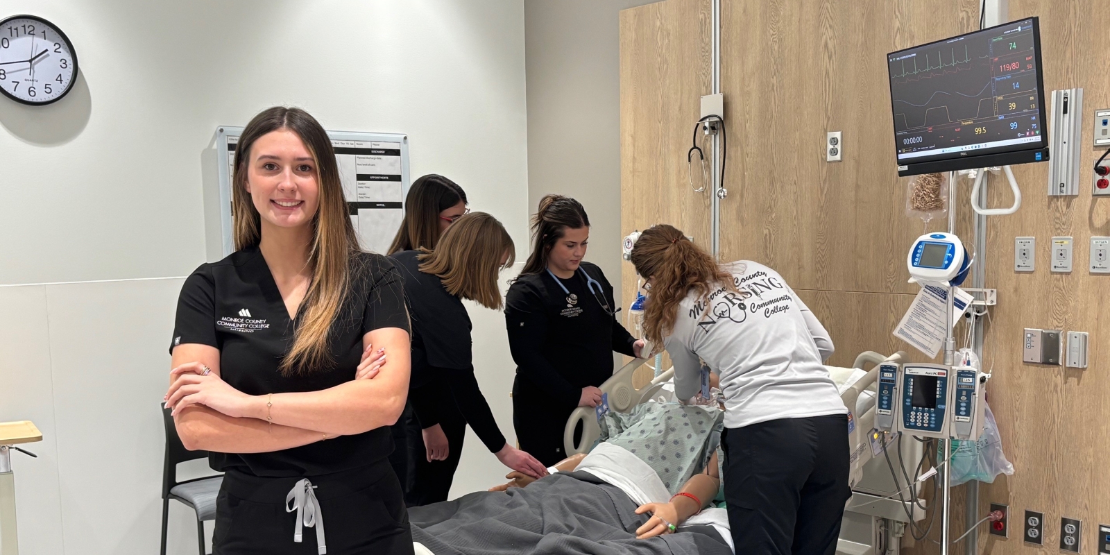 Nurse working in simulation lab