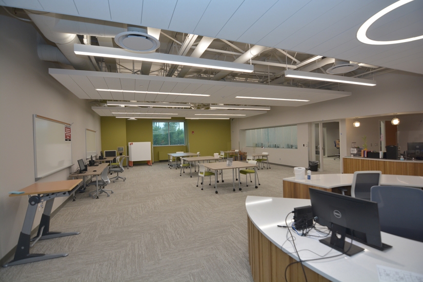 Founders Hall – Side view of Student Success Center seating area and open computer lab
