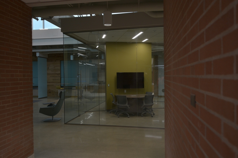 Founders Hall – View of private group study room in Atrium from hallway